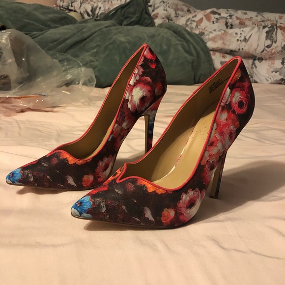 4” Floral pumps - Picture 3 of 4